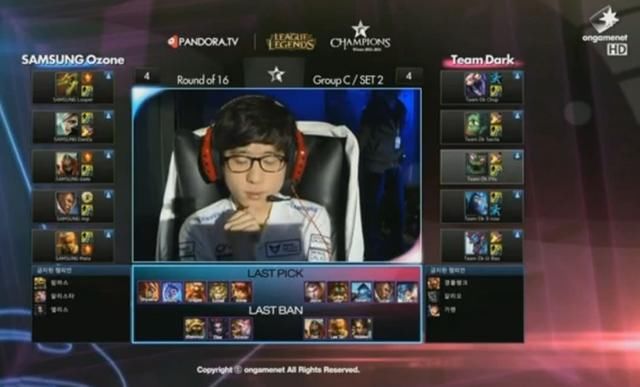 极的反扑策 极的反扑策